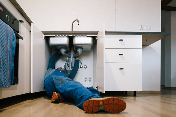 Professional Drain Cleaning technician working in La Honda, CA